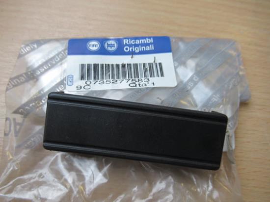 735277583 Sierstuk voorbumper