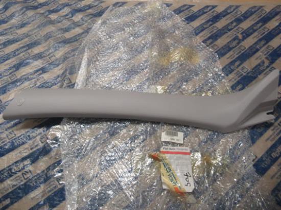 735295097 Bekleding a-stijl links