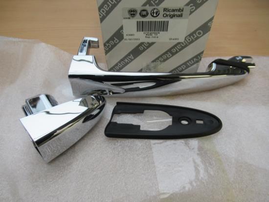 735409024 Deurgreep rechter voorzijde