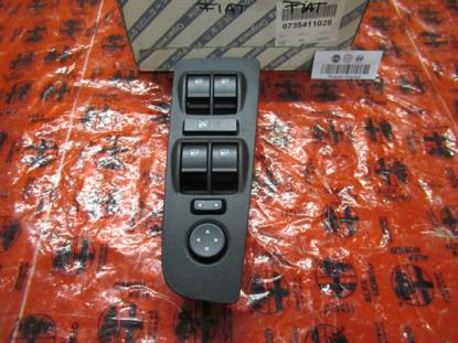 735411028 Raamschakelaar portier linksvoor