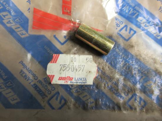 7550457 Afstandstuk schakelmechanisme