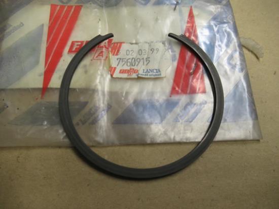 7560915 Borgveer aandrijfas