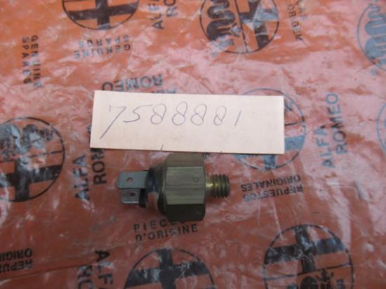 7588881 Temperatuur schakelaar