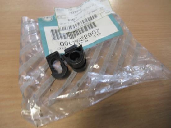 7622907 Steun motorkapstang