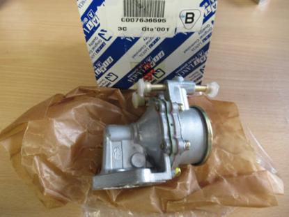 7636595 Brandstofpomp