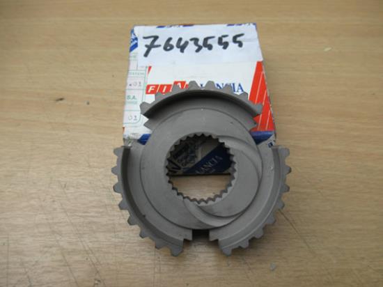 7643555 Naaf voor versnelling