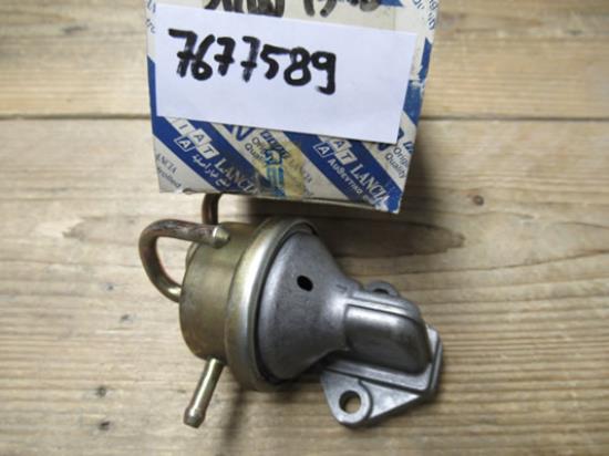 7677589 Brandstofpomp