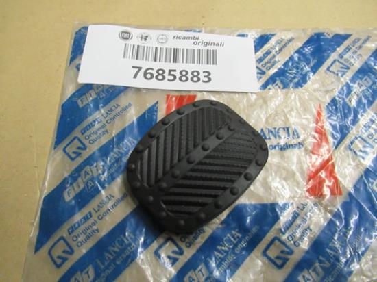 7685883 Pedaalrubber past op koppeling en rempedaal