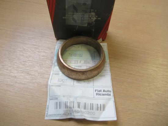 7690882 Uitlaat pakking