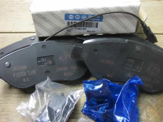 77362196 Remblokset voor