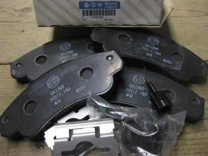 77362216 Remblokset voorzijde