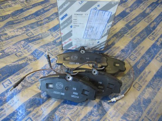 77362237 Remblokset voorzijde