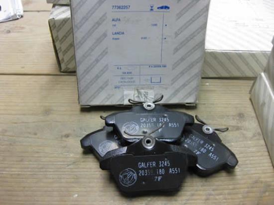 77362257 Remblokset achterzijde