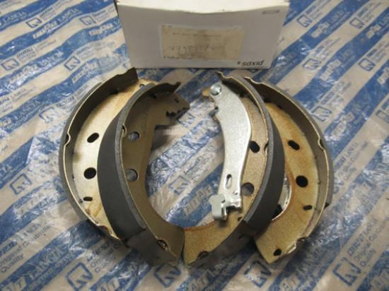 77362284 Remschoen set