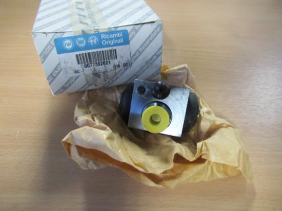 77362621 Remcilinder