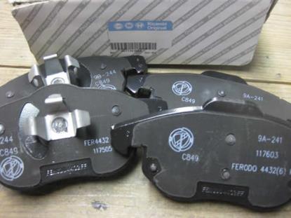 77363604 Remblokset voorzijde