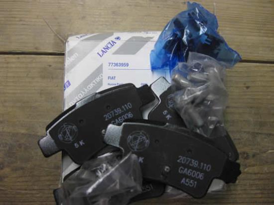 77363959 Remblokset achterzijde