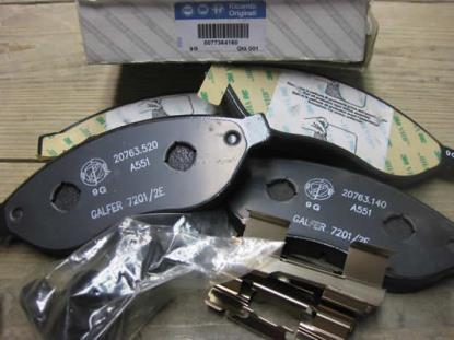 77364160 Remblokset voorzijde