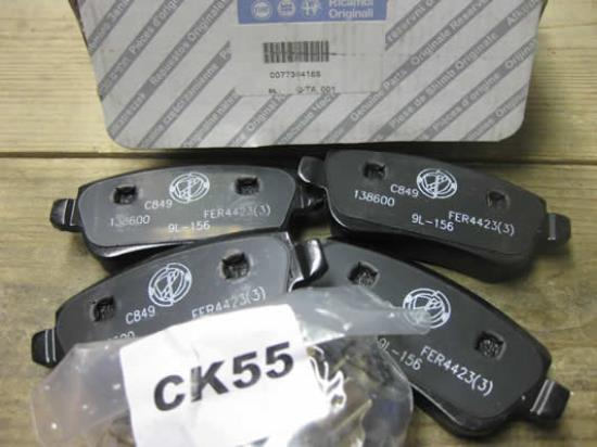 77364168 Remblokset achterzijde