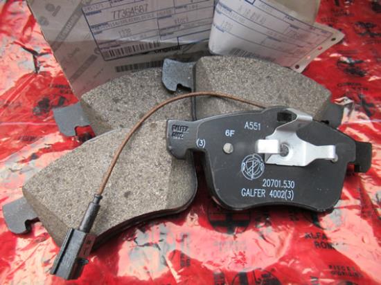 77364587 Remblokset voorzijde