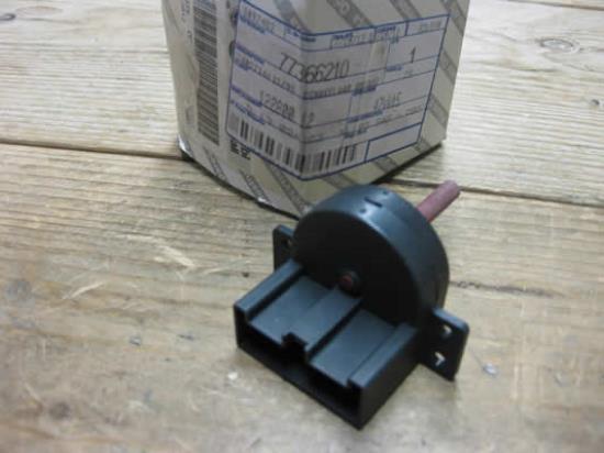 77366210 Schakelaar standensnelheid