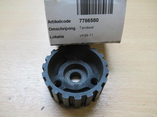 7766580 Tandwiel distributie