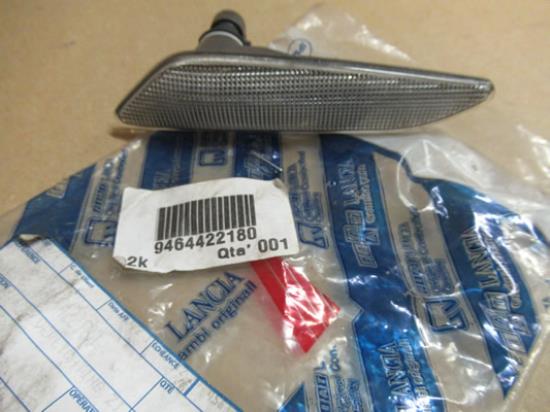 9464422180 Richtingaanwijzer