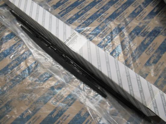 9467186780 Ruitenwisser links flatblade