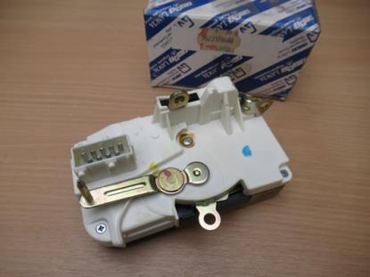 9622378480 Slot rechter voorzijde