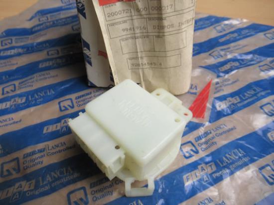 9941916 Ruitenwisser schakelaar relais