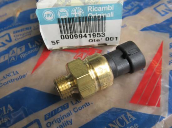 9941953 Temperatuurschakelaar brandstof