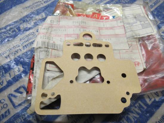 9943844 Carburateurkit bestaat uit pakkingen en o ringen