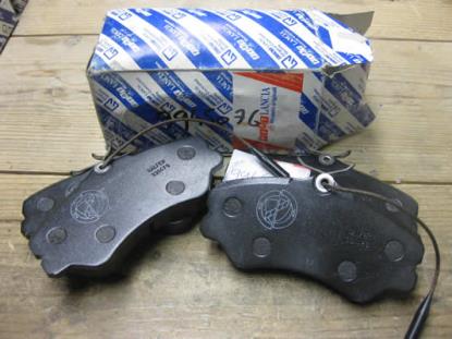 9945076 Remblokset voorzijde