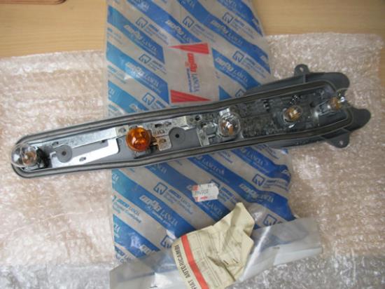 9946137 Fittinghouder achterlicht linkerzijde