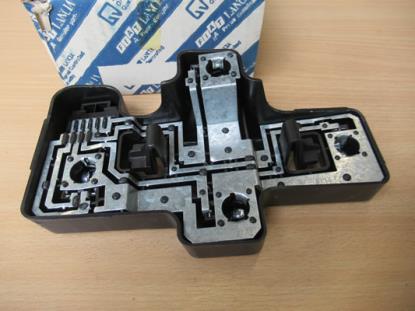 9946398 Bescherming achterlicht rechterzijde