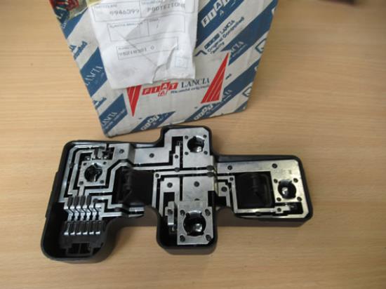 9946399 Bescherming achterlicht linkerzijde