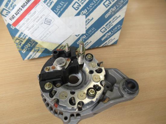 9947227 Steun dynamo