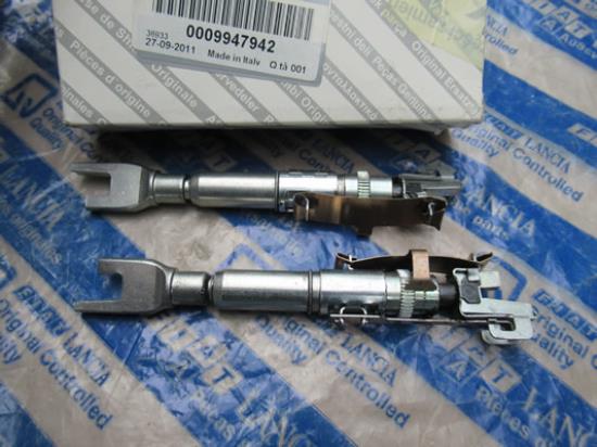 9947942 Remschoenset