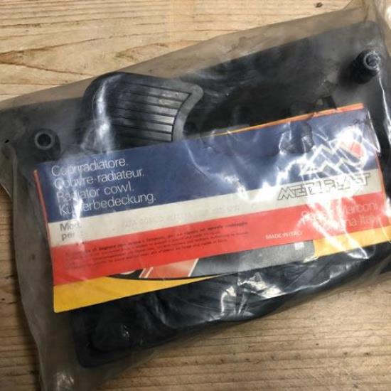 MP1297 Rubber radiator mat bedekking