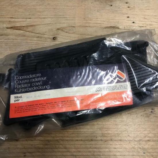 MP1304 Rubber radiator mat bedekking