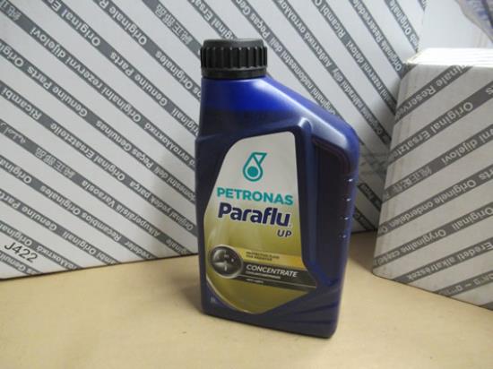 PS03 Petronas Paraflu UP concentrate rood (1 liter)