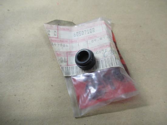 60507108 Distributie afdekking luchtinlaat