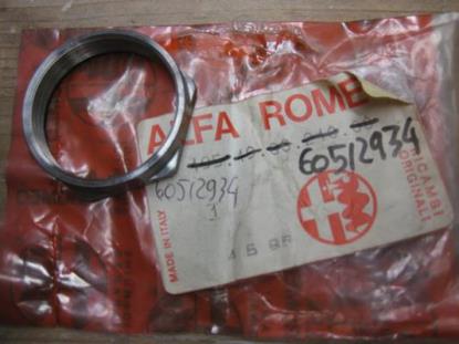 60512934 Ringmoer nokkenas Alfa Romeo 164 75 Spider 105