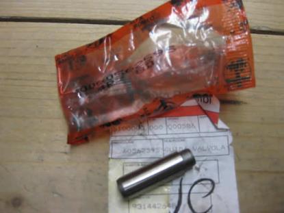 60562595 Klepgeleider uitlaat 1.7 16V