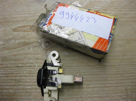 9944423 Spanningsregelaar Dynamo Alfa Romeo 145 146 155 164 Fiat Croma Lancia Kappa Thema