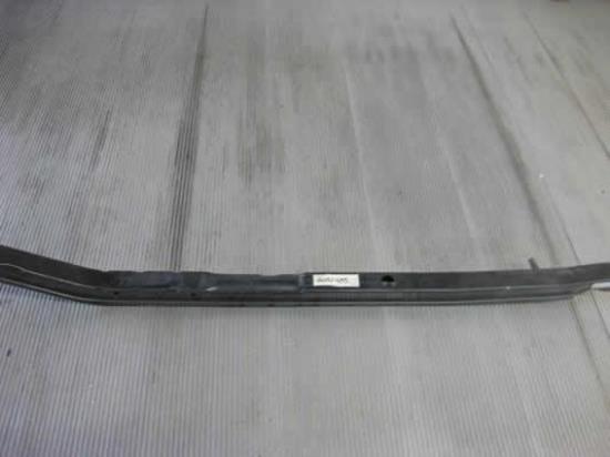 60521435 Langsdrager links onderzijde motorruimte Alfa romeo RZ SZ 75 90