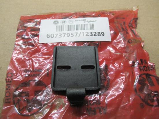 60737957 Scharnier klep