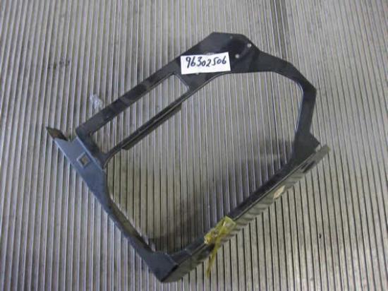 96302506 Frame koplamp rechts Alfa Romeo 75 Milano