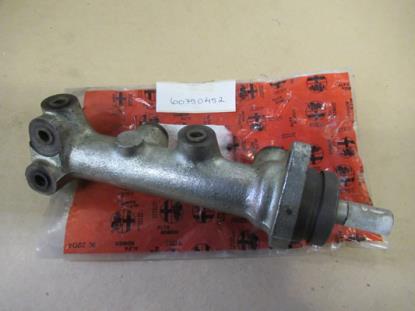 60750452 Hoofdremcilinder