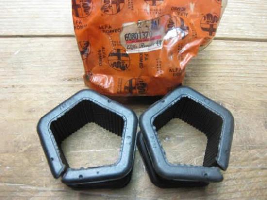 60801370 Rubber ring silentbloc stuurhuis ophanging Alfa Romeo 164 Fiat Croma Lancia Thema
